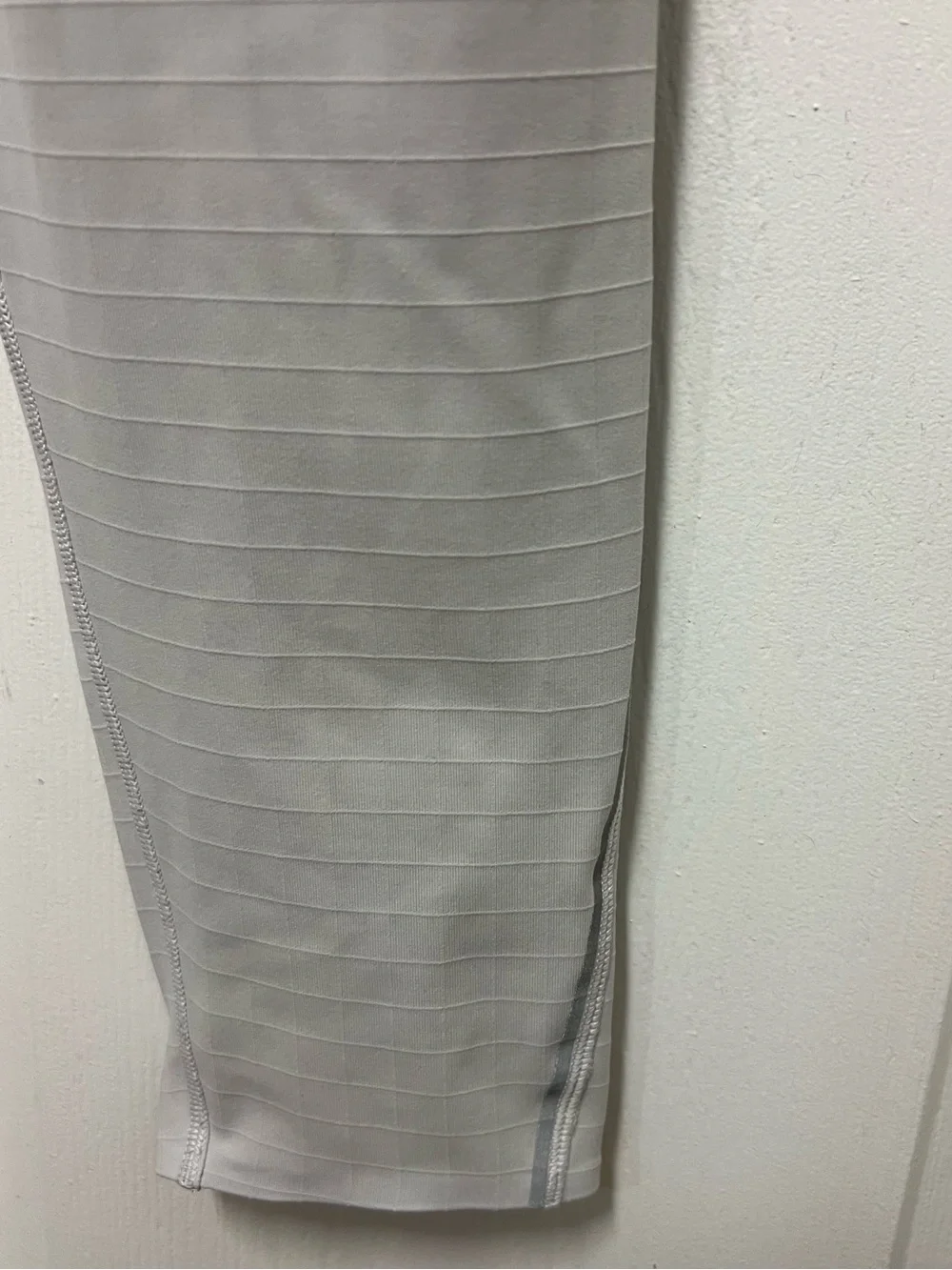 Lululemon Men’s XL Surge Warm Tight Vapor